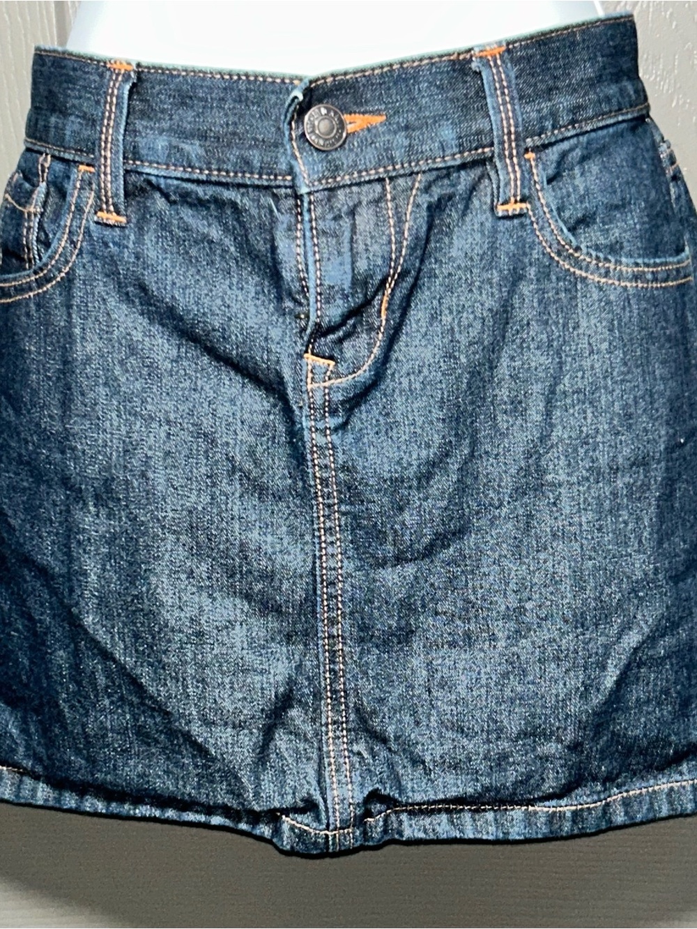 Old Navy Dark Blue Denim Skirt with Zip size 2